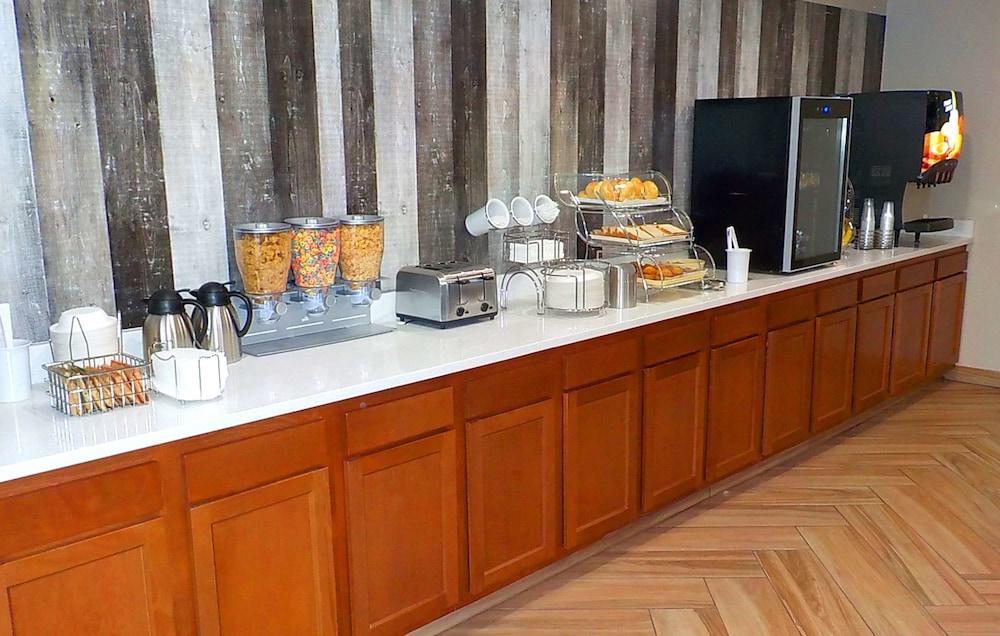 Surestay By Western Hotel