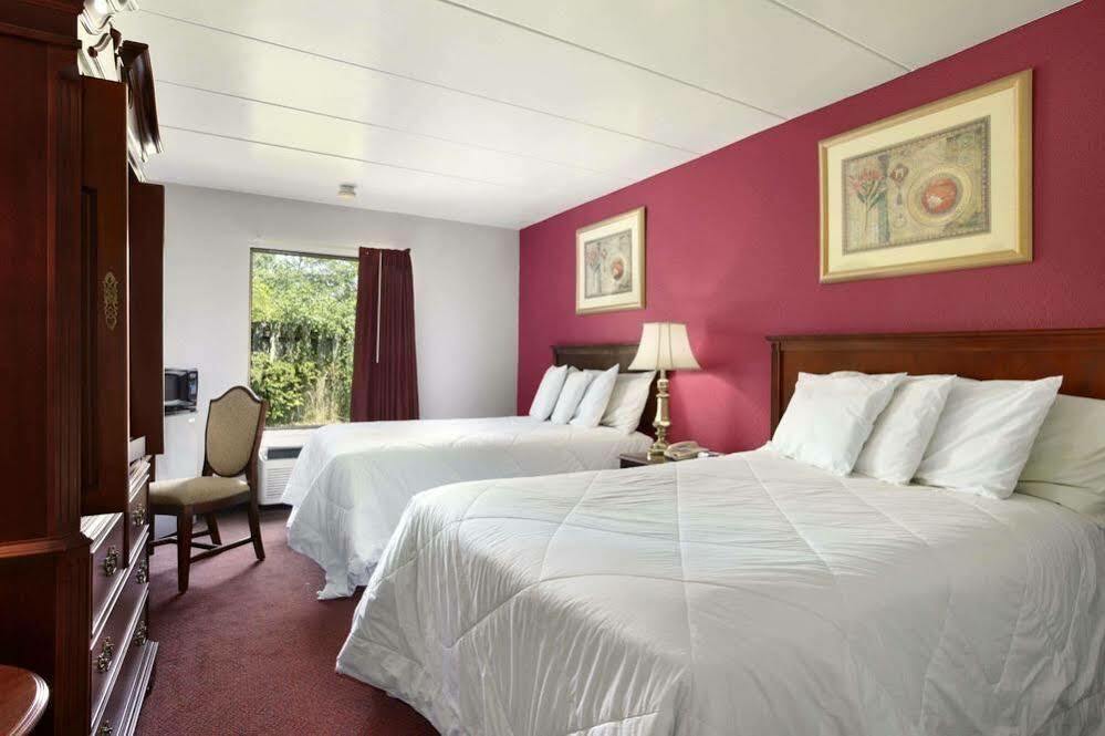 Hotel Surestay By Western