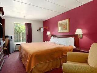 Surestay By Western Hotel